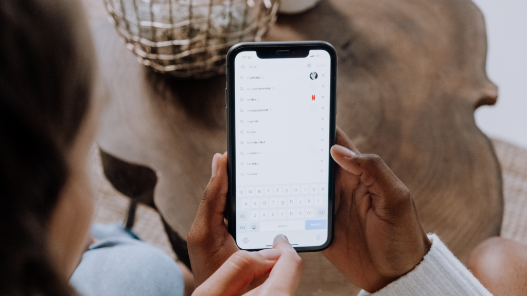 TikTok search bar that engages a photoshoot location, attracting more views and potential clients.